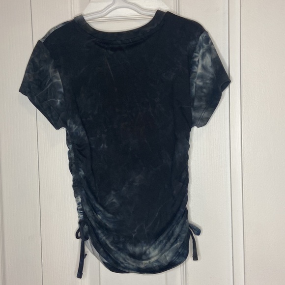 Tie dye shirt with straps on the side. - Picture 2 of 4